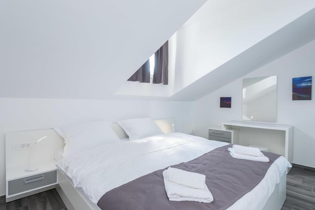 Apartments Poseidon Sreser Esterno foto